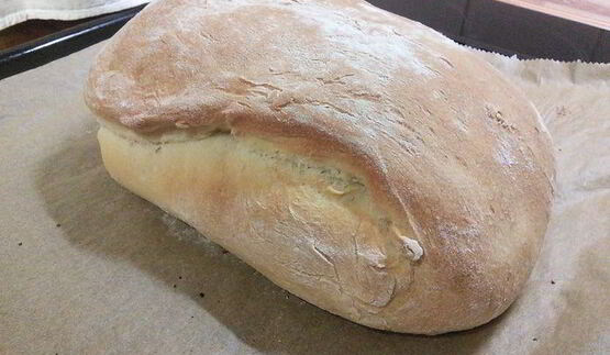 белый хлеб с камамбером