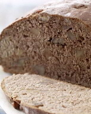 Домашний хлеб с грецкими орехами и розмарином