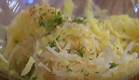 картофельные галеты с козьим сыром и травами