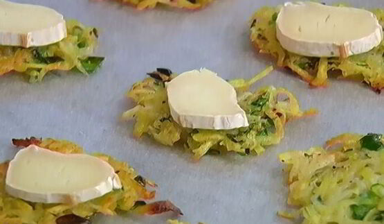 картофельные галеты с козьим сыром и травами