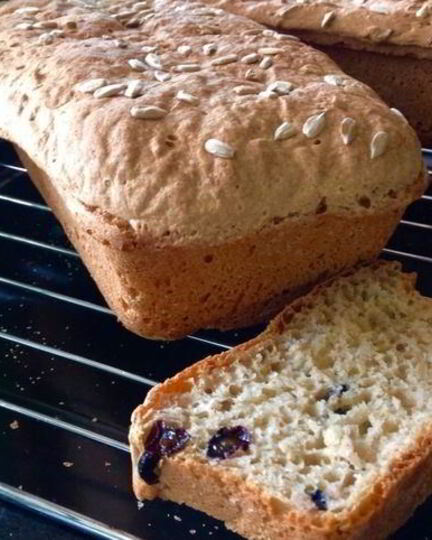 Рецепт хлеба без замеса с изюмом и семечками