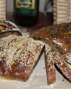 Хлеб бездрожжевой с орехами и сухофруктами