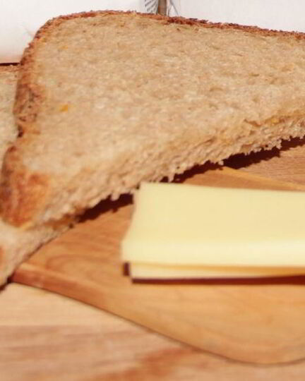 Рецепт хлеба с вялеными томатами и луком