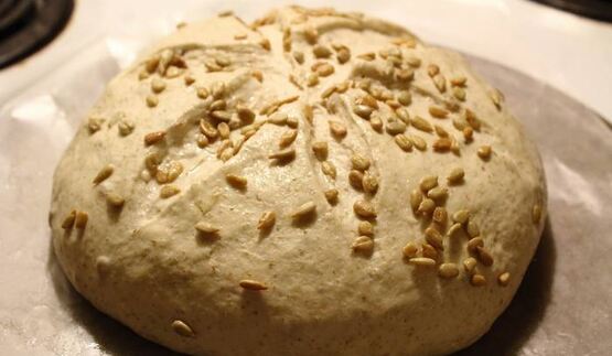 пшенично-ржаной хлеб с семечками