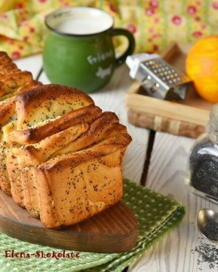 Рецепт сладкого хлеба-гармошки со сливочным сыром и маком