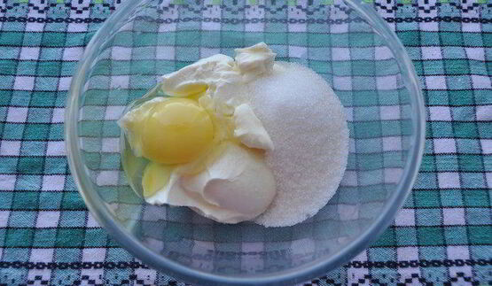 сладкий хлеб-гармошка со сливочным сыром и маком