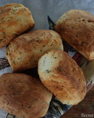 Сметанный хлебушек с зелёным луком