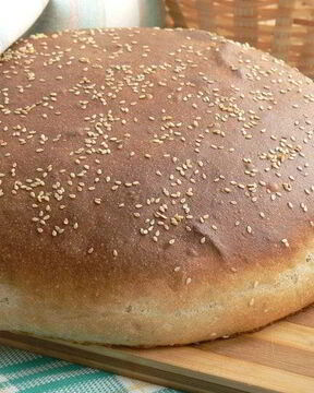 Цельнозерновой пшеничный хлеб на опаре