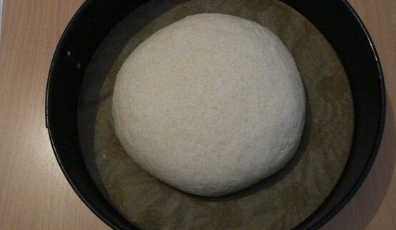 цельнозерновой пшеничный хлеб на опаре