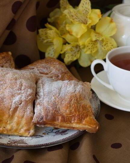 Рецепт конвертиков из слоеного бездрожжевого теста