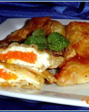 Конвертики из лаваша с тыквенно-творожной начинкой