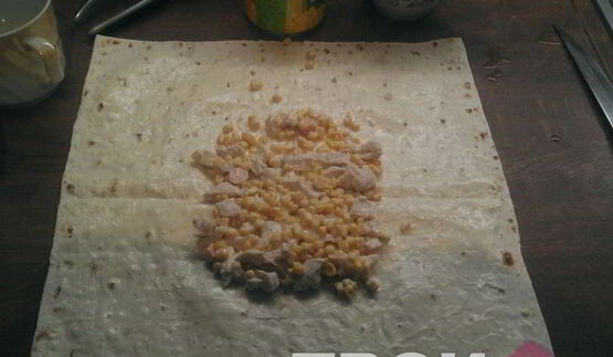 курица с кукурузой в лаваше