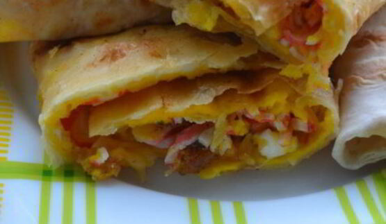 лаваш с яйцом и сыром