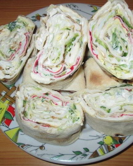 Рецепт рулетов из лаваша с плавленым сыром