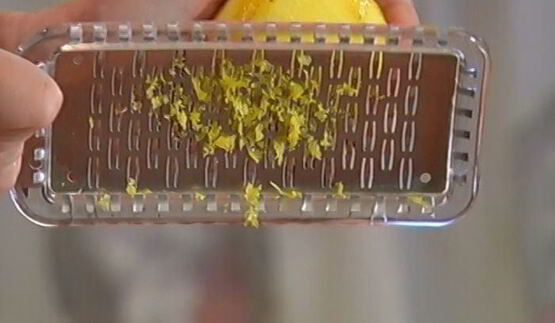 сардинки с легким салатом и чипсами из лаваша