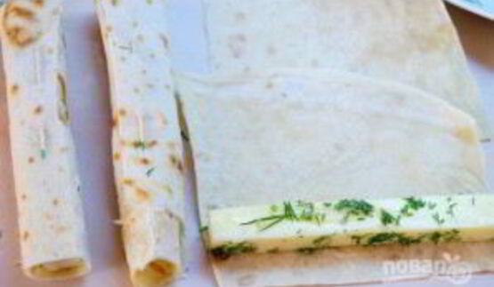 сулугуни в лаваше