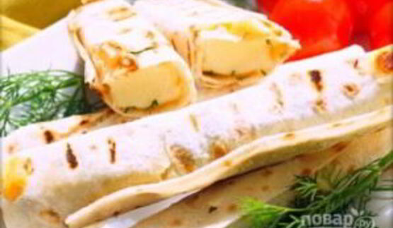 сулугуни в лаваше