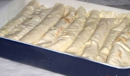 трубочки с мясной начинкой лавашони