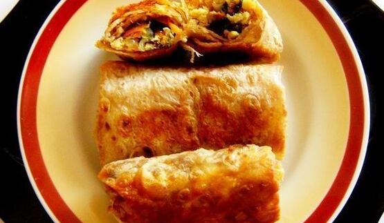 закуска из лаваша с курицей и баклажанами