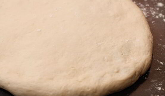 фокачча с сыром и базиликом