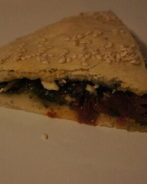 Фокачча с вялеными помидорами, козьим сыром