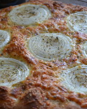 Лепешка луковая