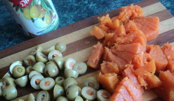 лепешка с тыквой, оливками и луком