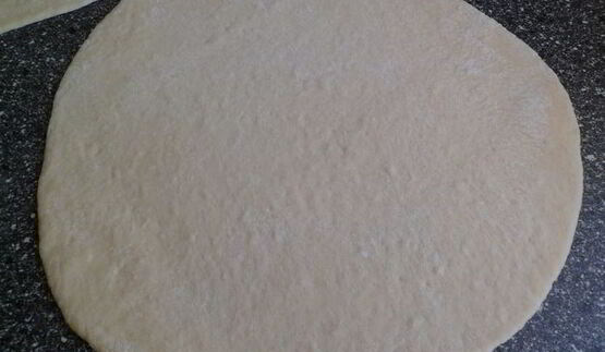 манаиш-лепешки с сыром и кунжутом, заатаром