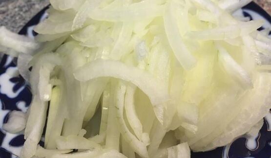 ореховое карри с куриной грудкой и лепешкой наан