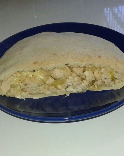 Рецепт питы с начинкой из курицы и сыра