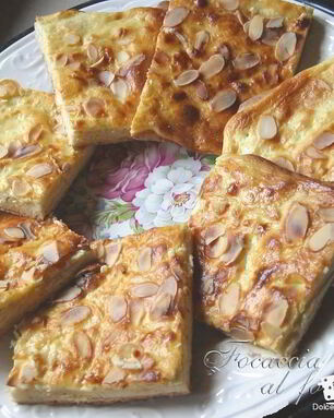 Сладкая фокачча