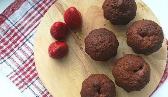 бананово-клубничные маффины