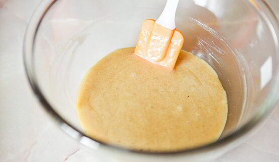 банановые маффины с клубникой