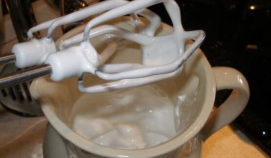 клубничные маффины с клубничным кремом