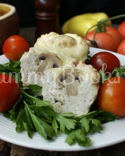 Рецепт куриных маффинов с шампиньонами и моцареллой