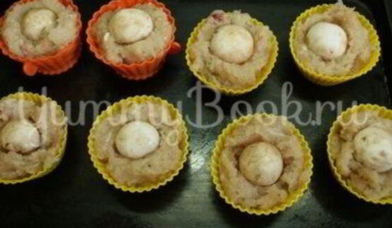 куриные маффины с шампиньонами и моцареллой