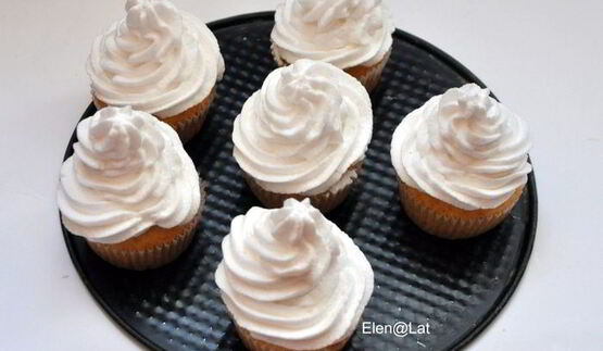 лимонные маффины с курдом и меренгой