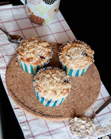 Рецепт маффинов на йогурте с черникой и овсяными хлопьями