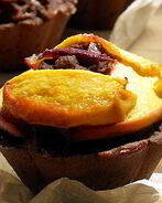 Маффины на рисовой муке с персиками