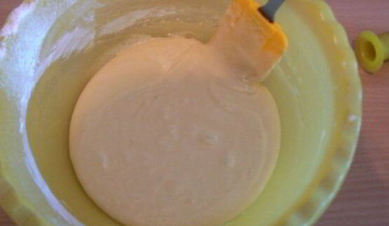 маффины с брусникой и белым шоколадом