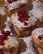 Маффины с красной смородиной