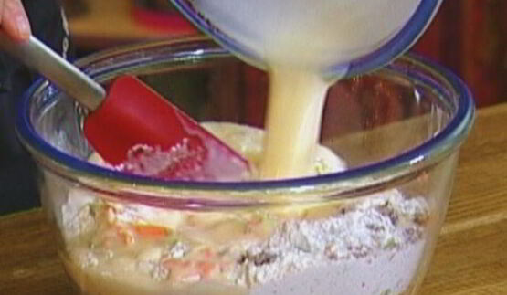 маффины с цукини, морковью и орехами пекан