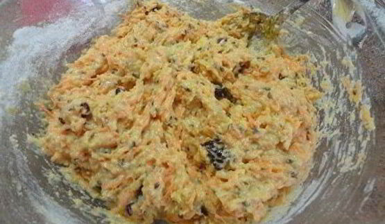 морковно-апельсиновые маффины с клюквой