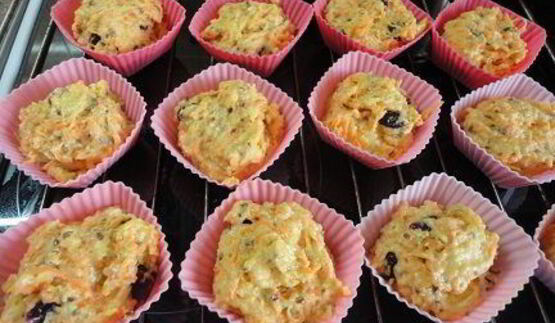 морковно-апельсиновые маффины с клюквой