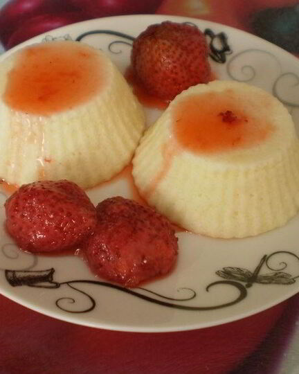 Рецепт творожных маффинов с ягодным сиропом