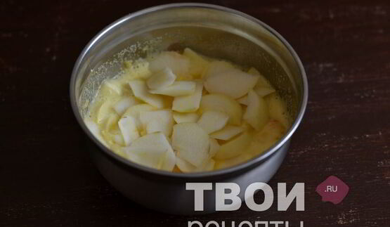 манник с яблоками