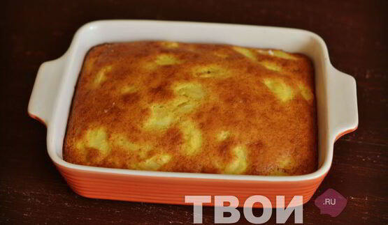 манник с яблоками