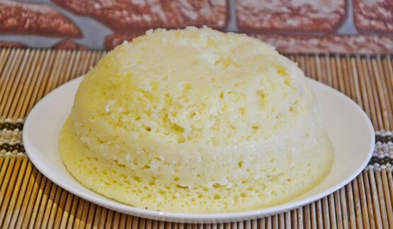 манник в микроволновке на кефире быстро и вкусно