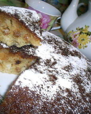 Нежный манник с яблоками и изюмом