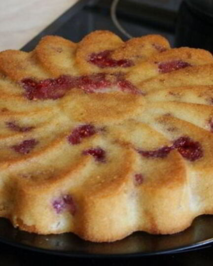 Рецепт простого ягодного манника